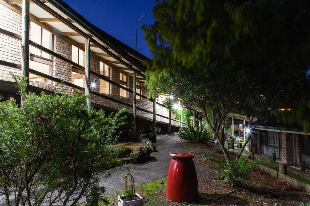 Farnham Court Motel And Restaurant Morwell Ngoại thất bức ảnh