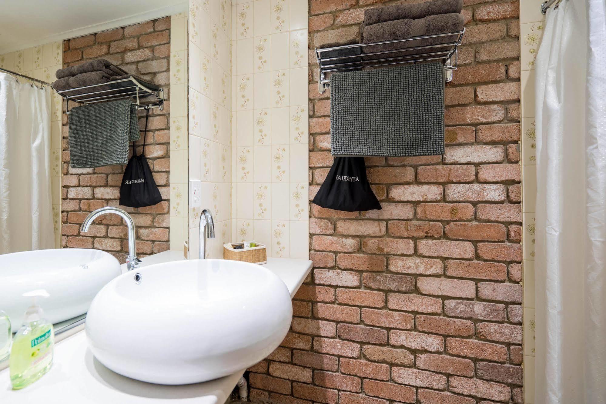 Farnham Court Motel And Restaurant Morwell Ngoại thất bức ảnh