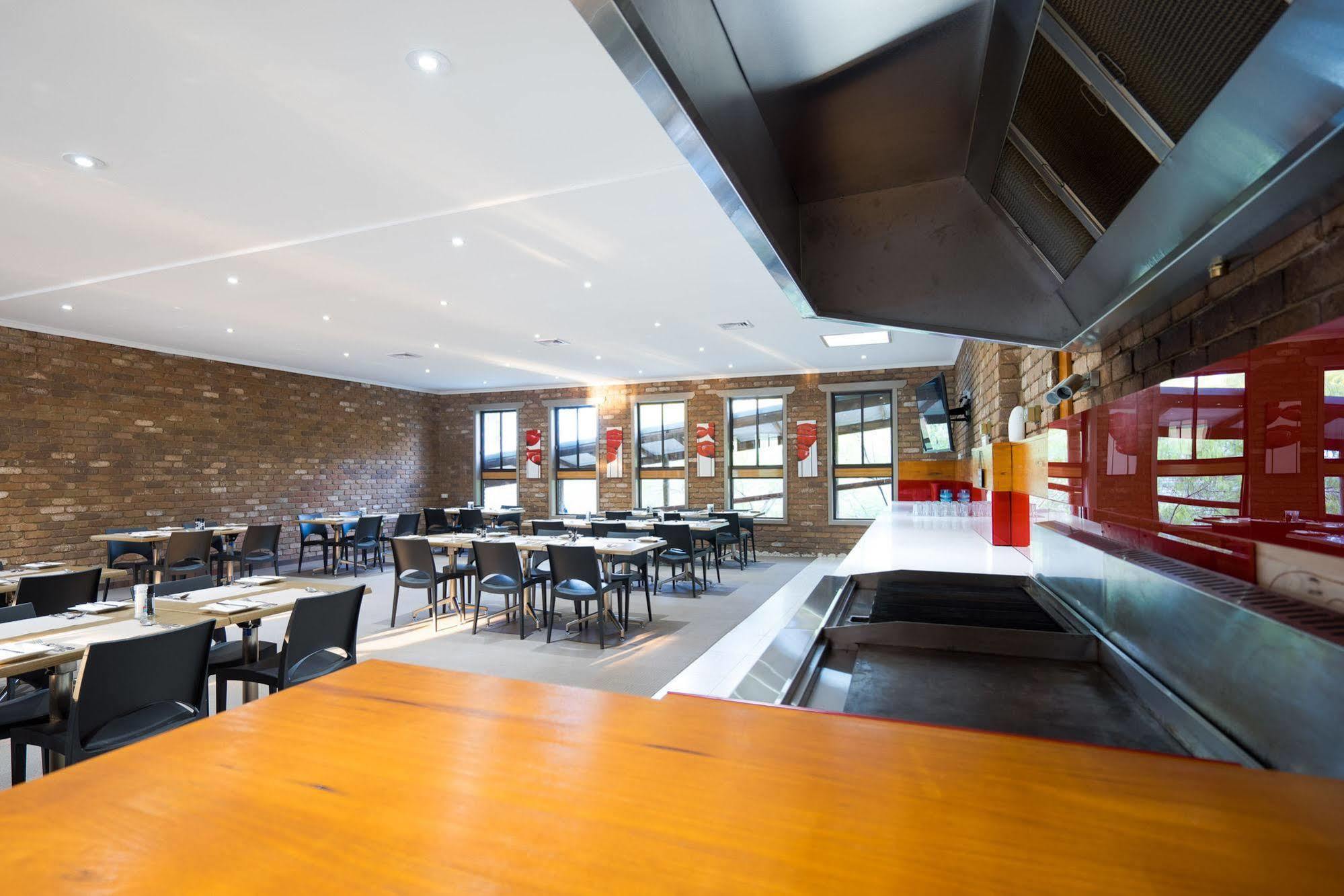 Farnham Court Motel And Restaurant Morwell Ngoại thất bức ảnh