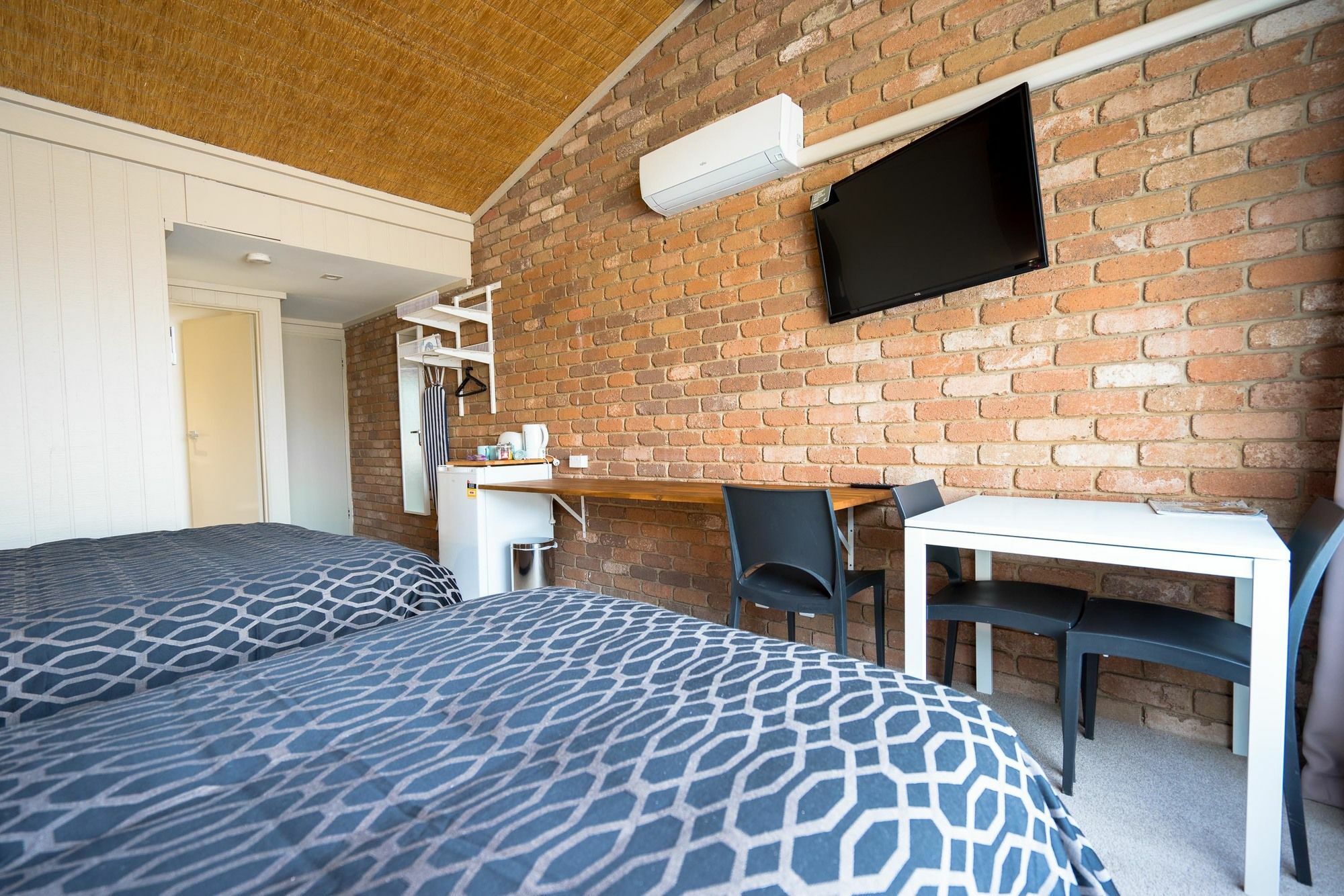 Farnham Court Motel And Restaurant Morwell Ngoại thất bức ảnh